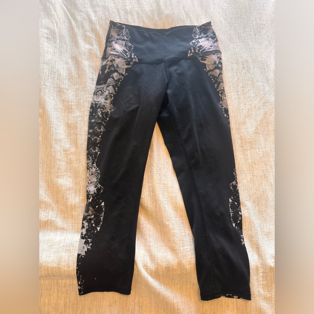 Alo Yoga crop leggings